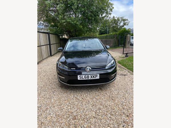 Volkswagen e-Golf 35.8kWh e-Golf Auto 5dr