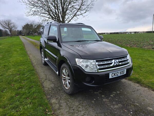 Mitsubishi Shogun 3.2 DI-DC SG2 4work SUV 3dr Diesel Manual 4WD L1 (207 g/km, 197 bhp)