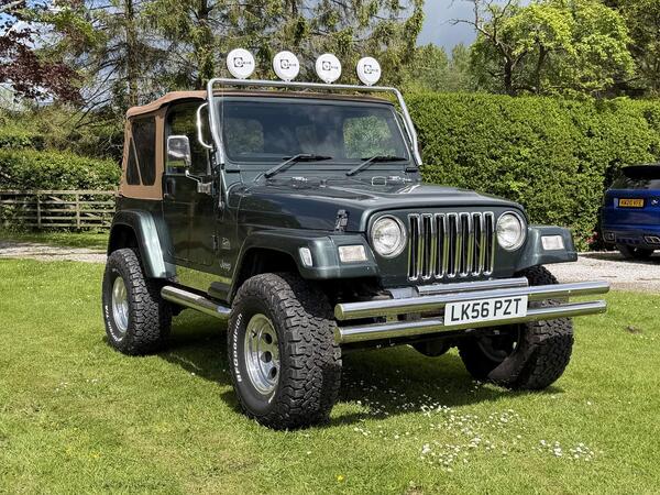 Jeep Wrangler 4.0 Sahara Hard Top 3dr Petrol Automatic 4x4 (174 bhp)