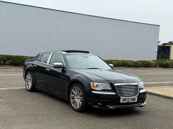 Chrysler 300C 3.0 CRD V6 Executive Auto Euro 5 4dr