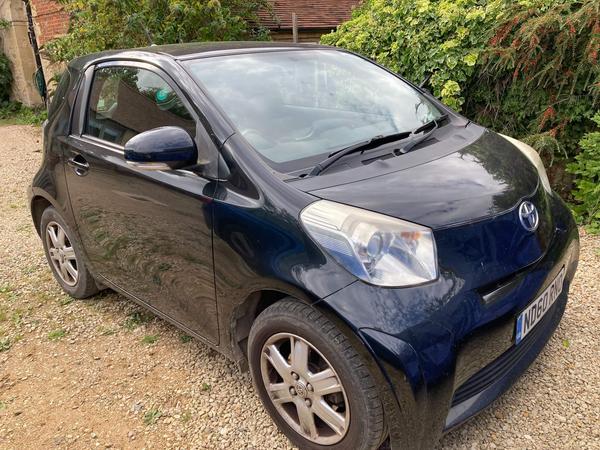 Toyota iQ 1.0 VVT-i Euro 4 3dr