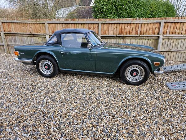 Triumph TR6 250 PI