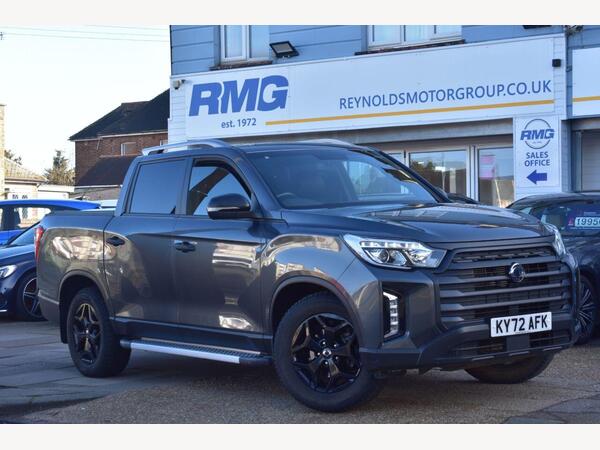 SsangYong Musso NO VAT 2.2D Saracen Pickup Double Cab 4dr Diesel Auto 4WD Euro 6 | TOW BAR | 2 KEYS | LOAD COVER | PARKING SENSORS | NO VAT | HEATED AND COOLED ELECTR
