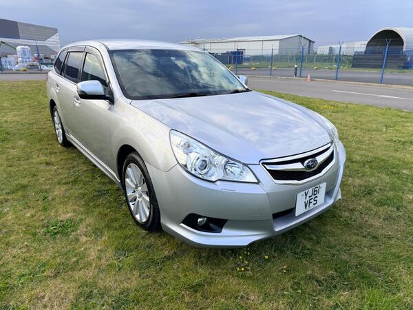 Subaru Legacy 2.5i SE Sport Tourer 5dr Petrol Lineartronic 4WD Euro 5 (167 ps)