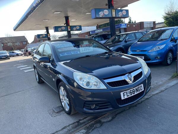 Vauxhall Vectra 2.2i 16v Elite 5dr