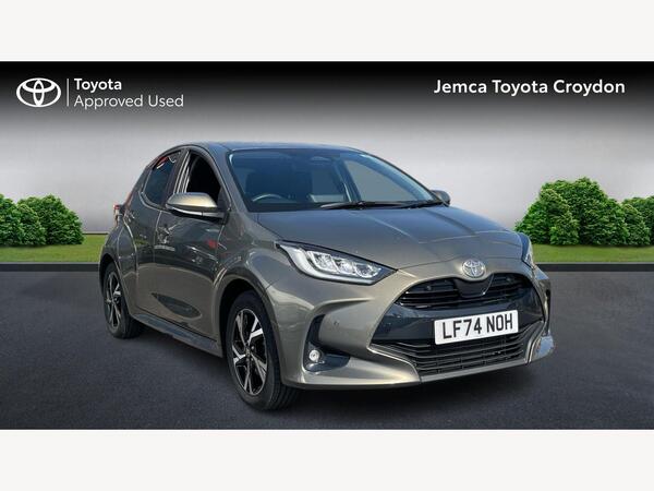 Toyota Yaris 1.5 VVT-h Design E-CVT Euro 6 (s/s) 5dr