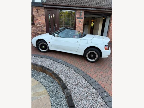 Lotus Elan 1.6 SE 2dr