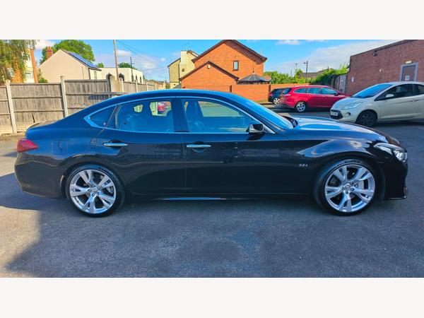 Infiniti Q70 2.2d Sport Tech Auto Euro 5 (s/s) 4dr