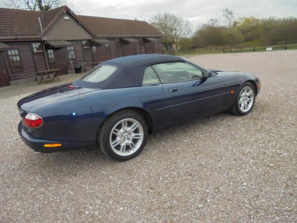 Jaguar XK8 4.0 2dr