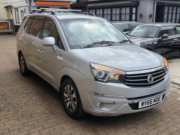 SsangYong Turismo 2.2D ELX T-Tronic 4WD Selectable Euro 6 5dr