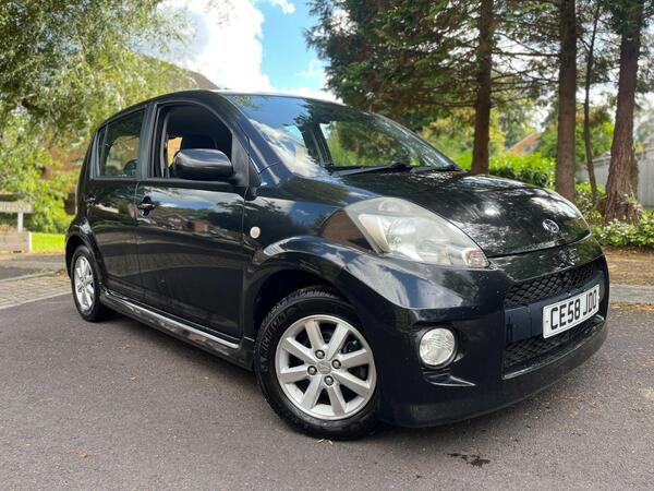 Daihatsu Sirion 1.5 SX 5dr