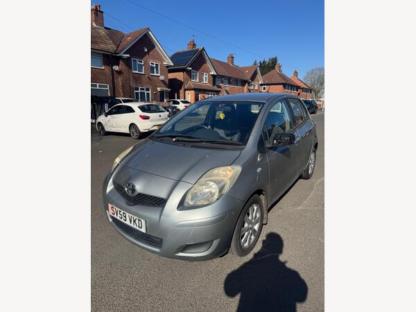 Toyota Yaris 1.33 Dual VVT-i TR Euro 4 (s/s) 5dr