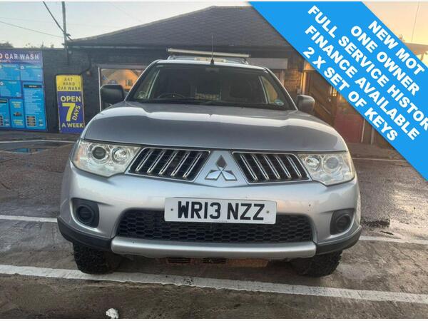 Mitsubishi L200 2.5 DI-D 4Life Club Cab Pickup 4WD Euro 5 2dr