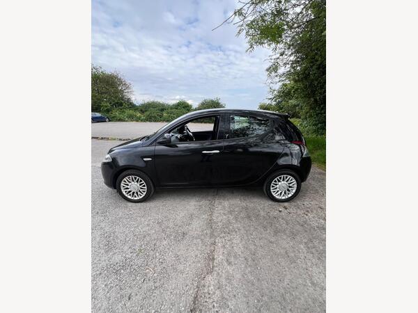 Chrysler Ypsilon 1.2 SE Euro 5 (s/s) 5dr