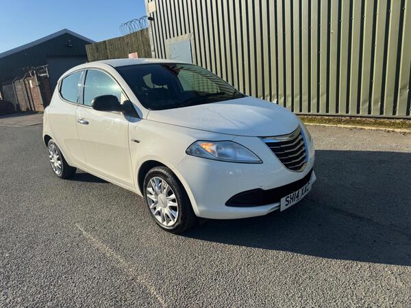 Chrysler Ypsilon 1.2 S Euro 5 (s/s) 5dr