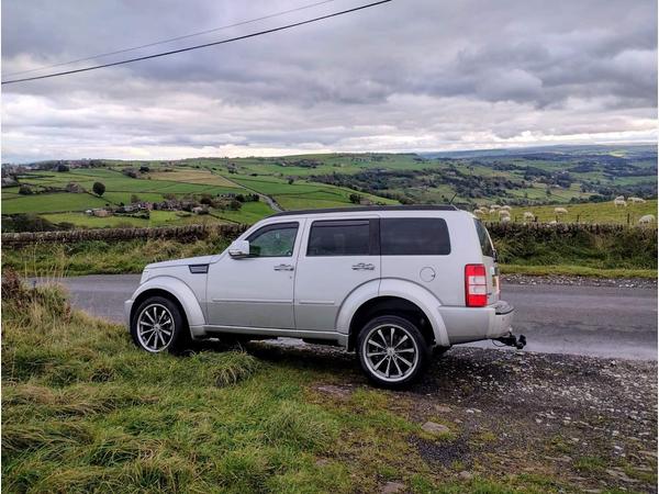 Dodge Nitro 2.8 CRD SXT 5dr
