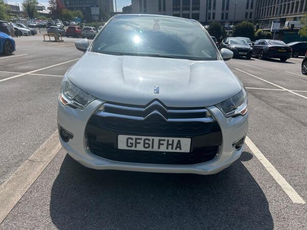 Citroen DS4 1.6 e-HDi Airdream DStyle EGS6 Euro 5 (s/s) 5dr