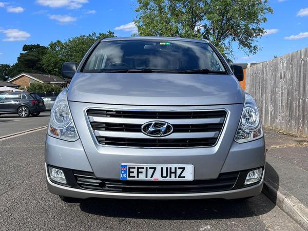 Hyundai i800 2.5 CRDi SE Euro 6 5dr
