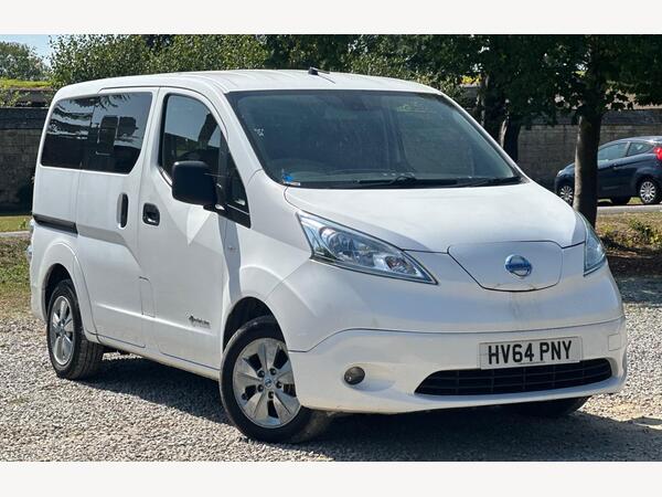 Nissan e-NV200 Tekna Combi Van Double Cab 5dr Electric Auto (5 Seat, Rapid Plus) (109 bhp)