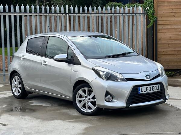 Toyota Yaris 1.5 VVT-h T Spirit CVT Euro 5 5dr