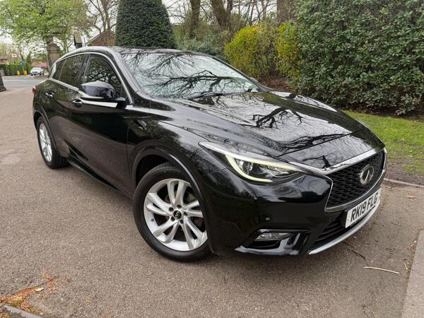 Infiniti Q30 1.6T Luxe Euro 6 (s/s) 5dr