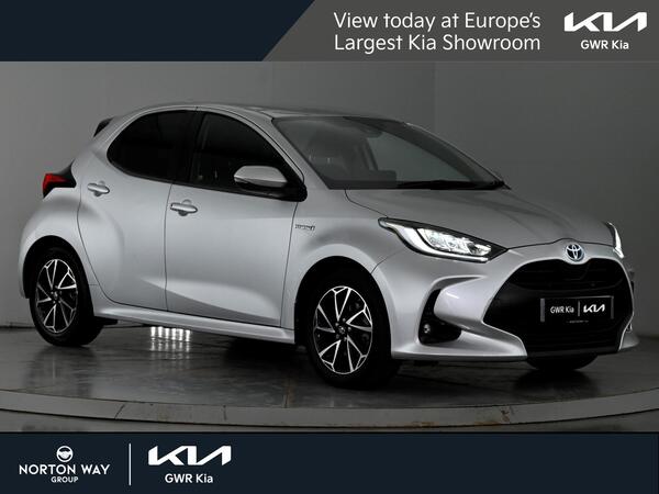 Toyota Yaris 1.5 VVT-h Design E-CVT Euro 6 (s/s) 5dr