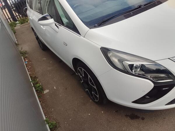 Vauxhall Zafira Tourer 2.0 CDTi SE Euro 5 5dr