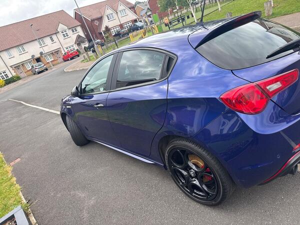 Alfa Romeo Giulietta 2.0 JTDM-2 Veloce TCT Euro 6 (s/s) 5dr