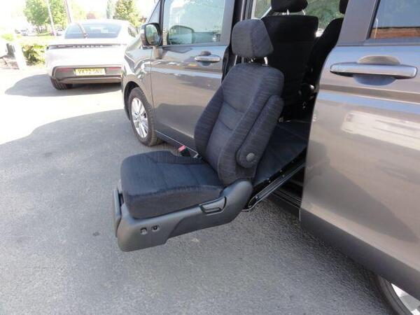 Honda Stepwagon WELCAB DISABILTY ACCESS LIFT UP SEAT 5dr