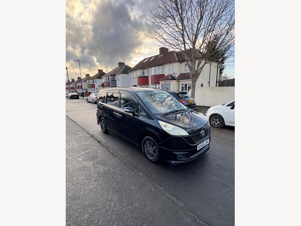 Honda Stepwagon 2.0