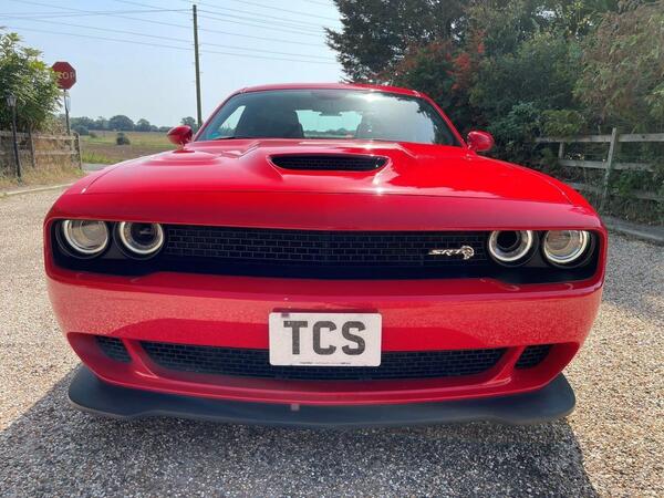 Dodge Challenger SRT HELLCAT 707hp 6.2 S/C 6-Spd Manual 2dr