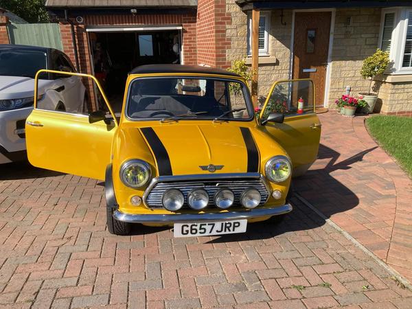Austin Mini 1.0 Mayfair 2dr