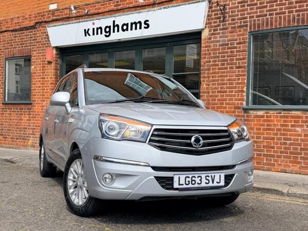 SsangYong Turismo 2.0 e-XDi EX T-Tronic 4WD Selectable Euro 5 5dr