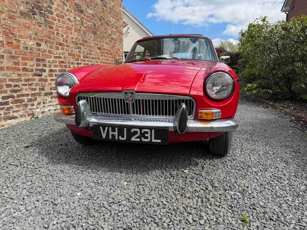 MG MGB GT 1.8 2dr