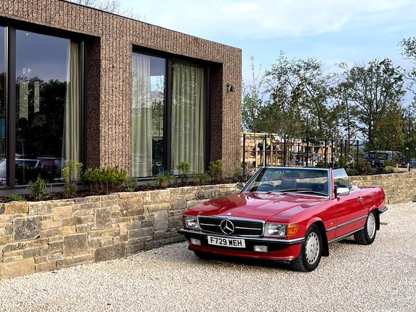 Mercedes-Benz SL 300SL (R107) 2dr