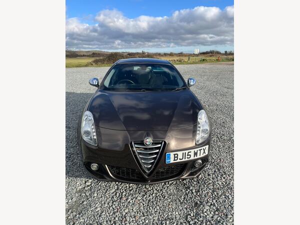 Alfa Romeo Giulietta 2.0 JTDM-2 Business Edition Euro 5 (s/s) 5dr