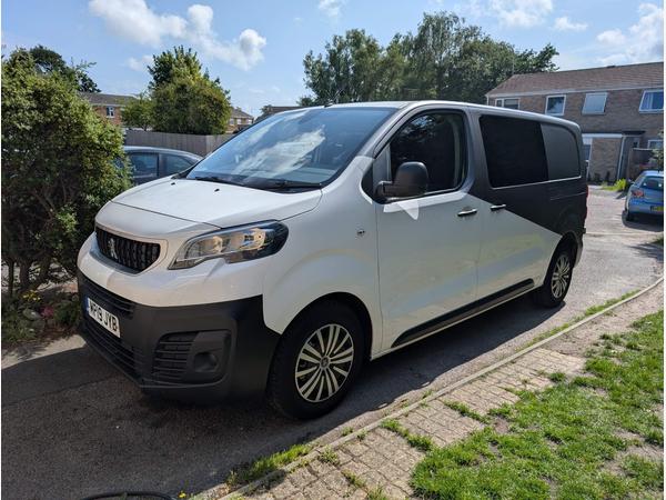 Peugeot Expert 2.0 BlueHDi 1400 Professional Standard Crew Van Double Cab 6dr Diesel Manual MWB Euro 6 (s/s) (6 Seat) (120 ps)