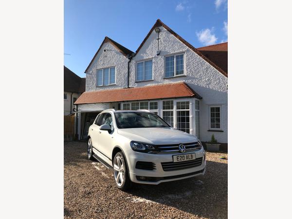 Volkswagen Touareg 3.0 TDI V6 BlueMotion Tech R-Line Tiptronic 4WD Euro 5 (s/s) 5dr