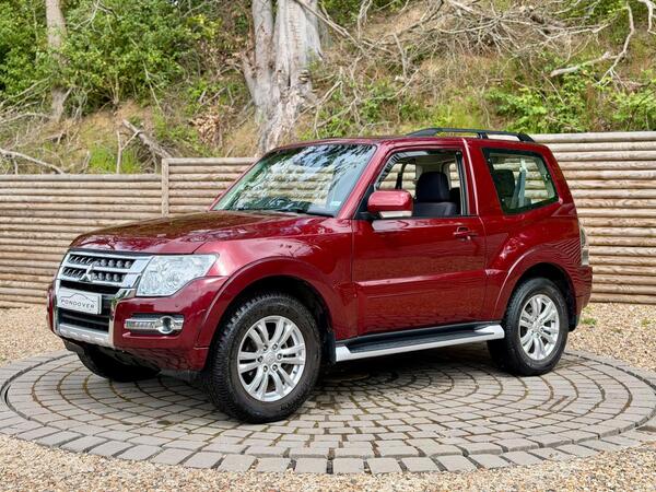 Mitsubishi Shogun 3.2 DI-DC SG2 3dr Diesel Auto 4WD Euro 6