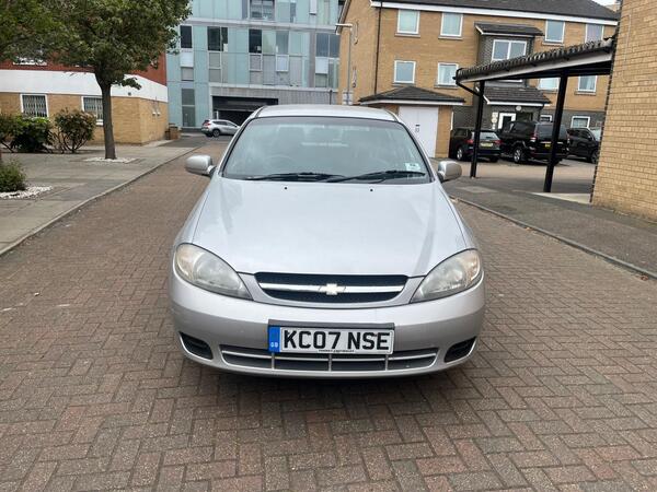 Chevrolet Lacetti 1.6 SX 5dr