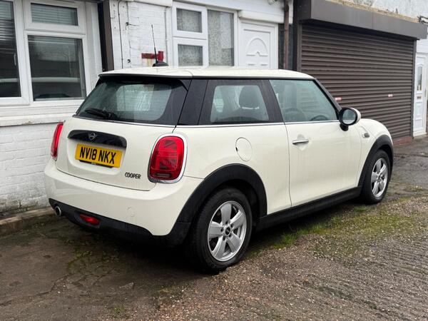 MINI Hatch 1.5 Cooper Euro 6 (s/s) 3dr