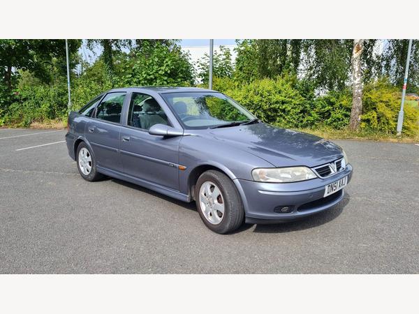 Vauxhall Vectra 2.2i 16v CD 5dr