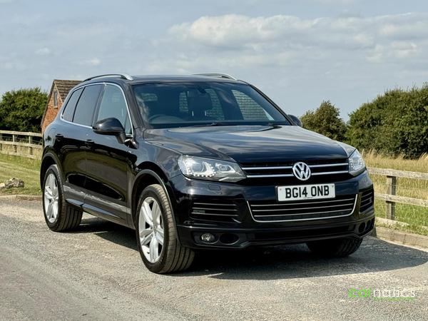 Volkswagen Touareg 3.0 TDI V6 BlueMotion Tech R-Line Tiptronic 4WD Euro 5 (s/s) 5dr