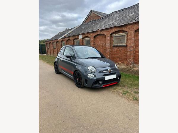 Abarth 695C 1.4 T-Jet XSR Yamaha Limited Edition Cabrio Euro 6 2dr