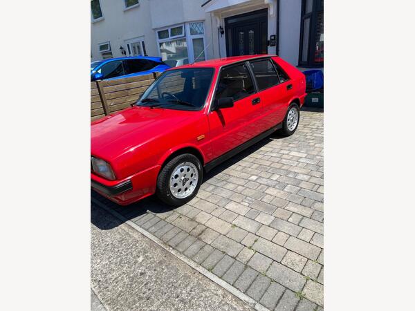 Lancia Delta 1.6 ie Turbo 1600 HF 5dr