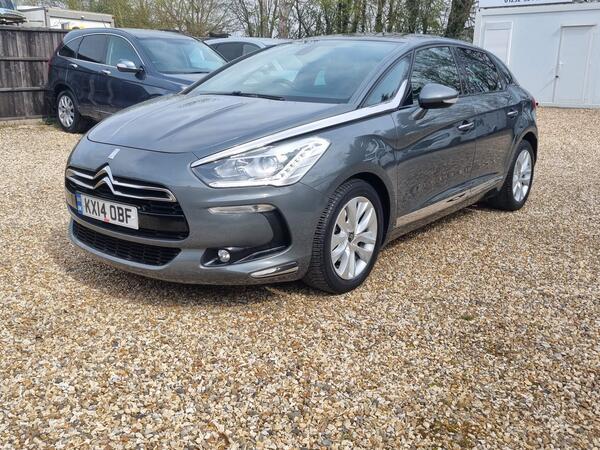 Citroen DS5 1.6 e-HDi Airdream DStyle EGS6 Euro 5 (s/s) 5dr