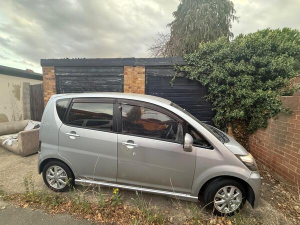 Daihatsu Move 0.85 5dr