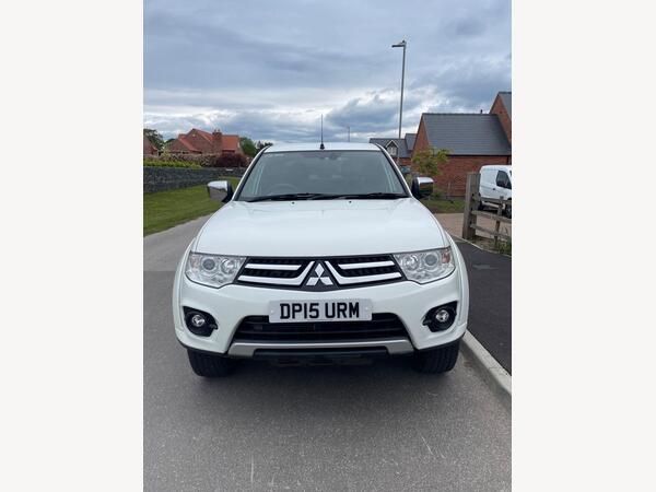 Mitsubishi L200 2.5 DI-D Challenger Pickup Double Cab 4dr Diesel Manual 4WD Euro 5 (LB) (175 ps)