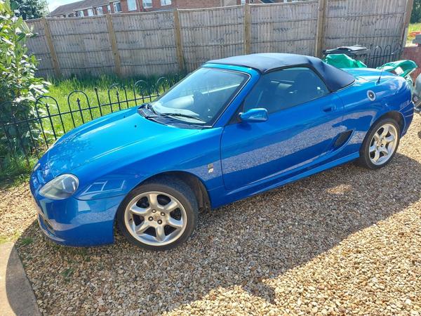 MG TF 1.8 Cool Blue Convertible 2dr Petrol Manual (199 g/km, 134 bhp)
