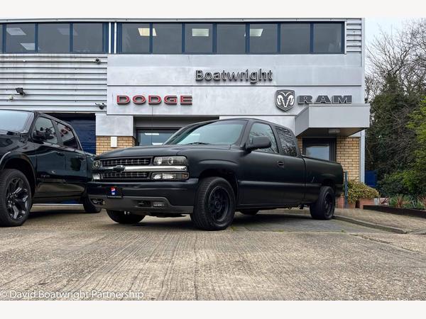 Chevrolet Silverado LT 5.3L V8 Vortec 4dr
